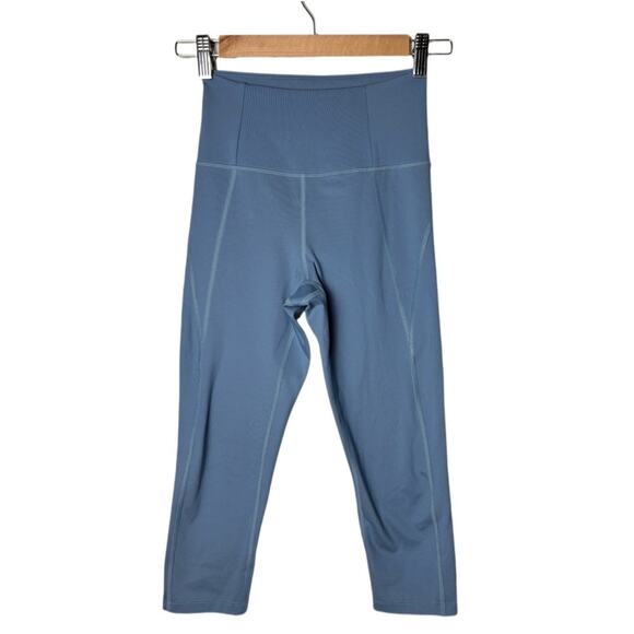 girlfriend collective Leggings Women's XS Compressive High Waisted Capri's Blue - Picture 1 of 16